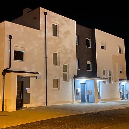 Penthouse West S Apartment Varaždin Екстериор снимка